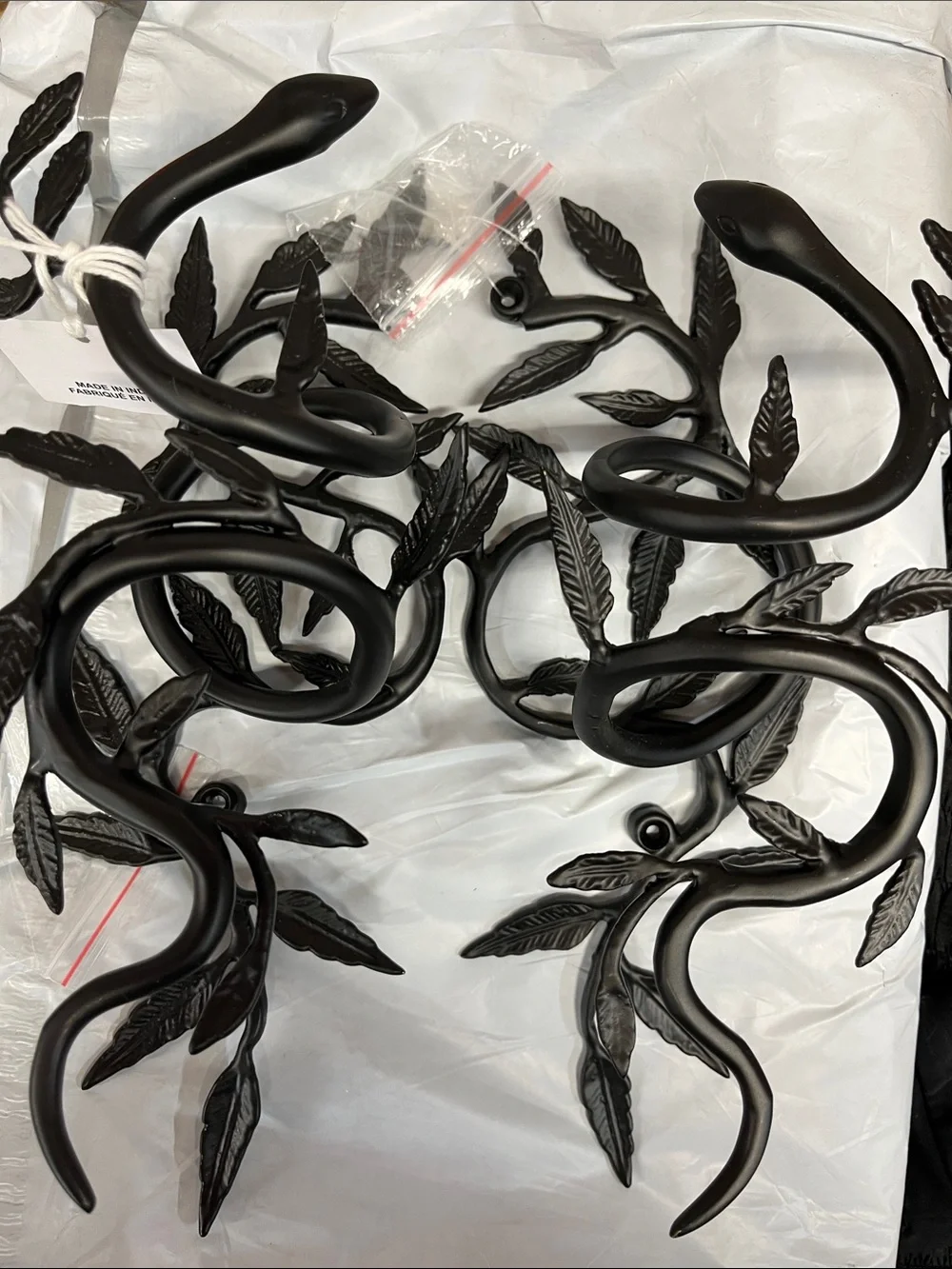 Anthropologie Serpentine Black curtain tie back ne Black Metal Vine Wall Accent